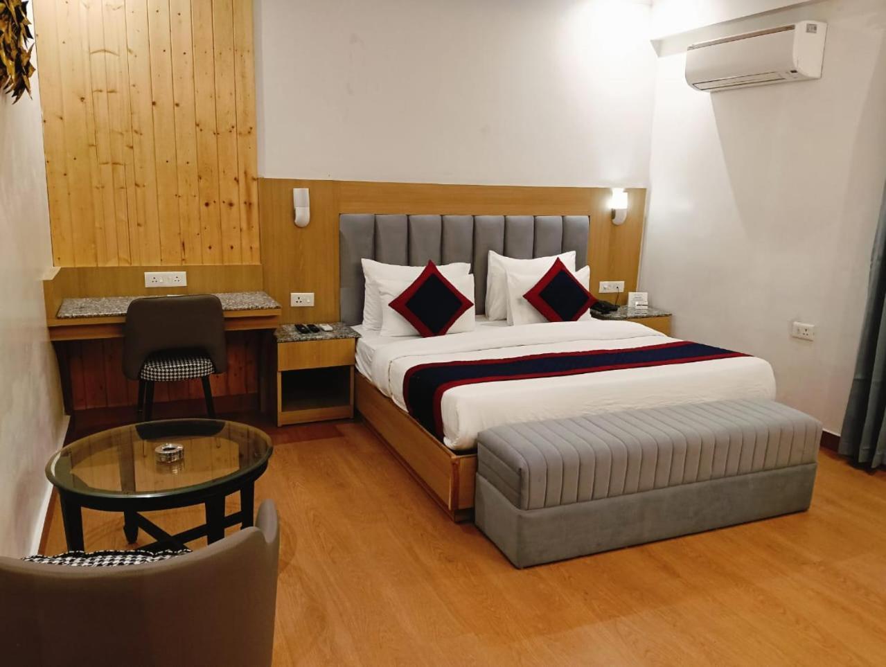 Hotel Grand Legacy Beacon, Dehradun Extérieur photo