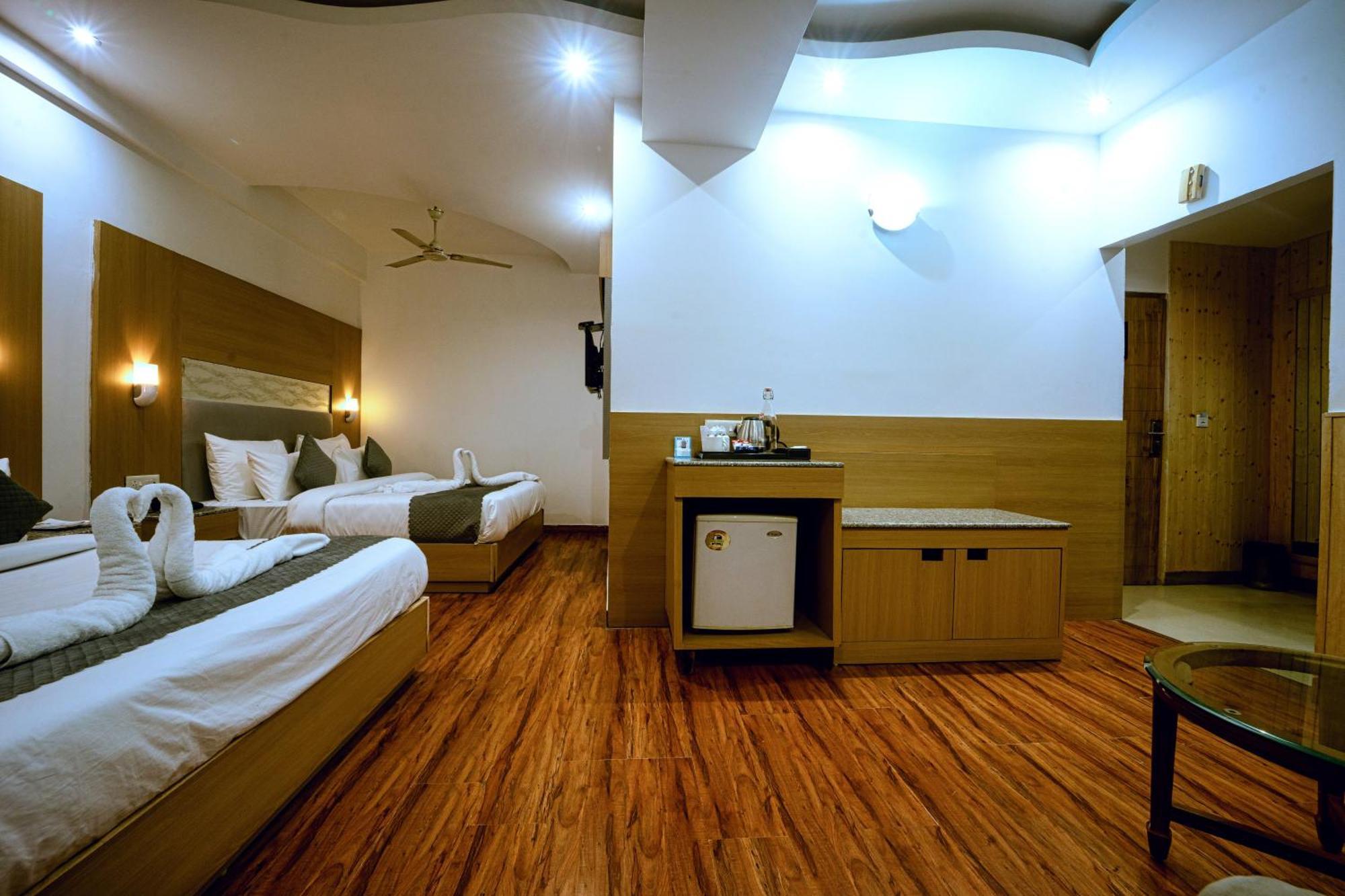 Hotel Grand Legacy Beacon, Dehradun Extérieur photo