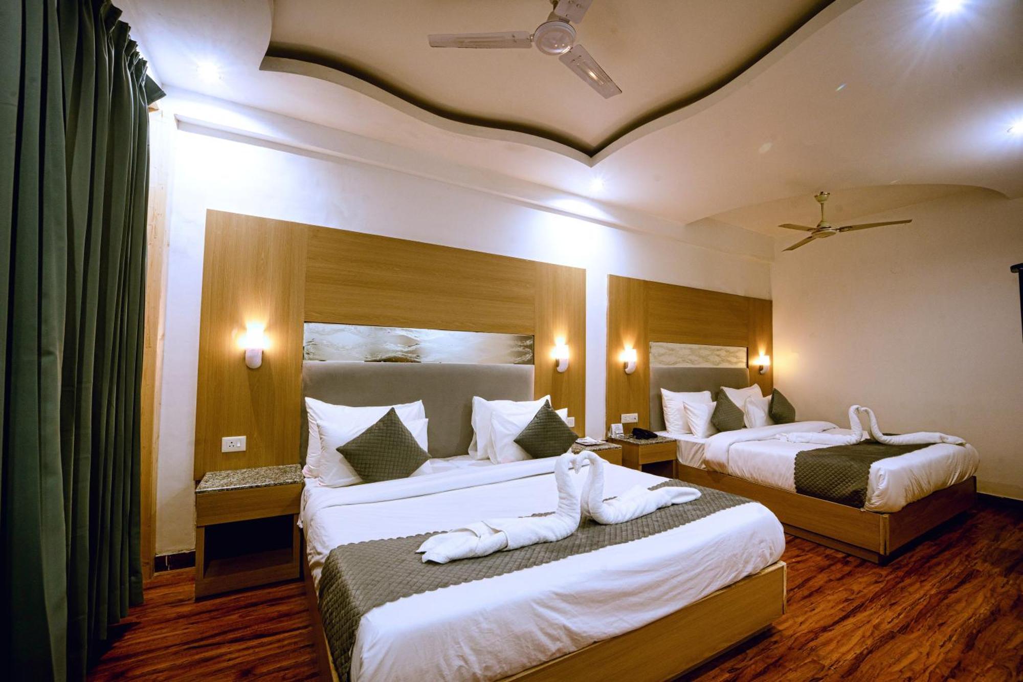 Hotel Grand Legacy Beacon, Dehradun Extérieur photo